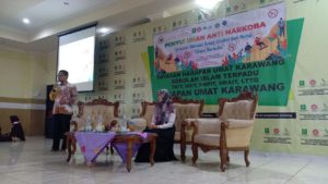 Sosialisasi Bahaya Narkoba di SMA IT Harapan Umat Karawang
